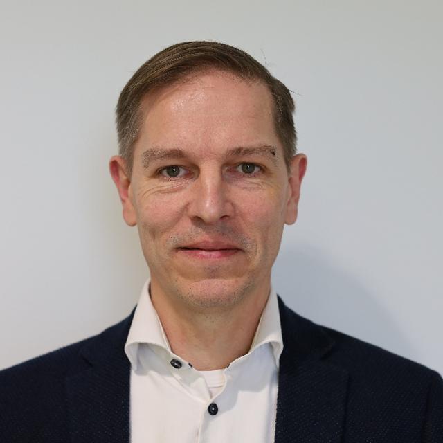 Pasfoto Gert Ippel